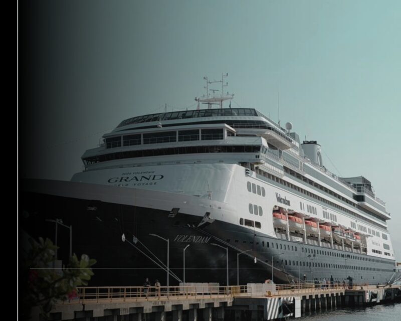 Arriba crucero Volendam a Manzanillo; fortalece la llegada de turismo internacional al destino colimense