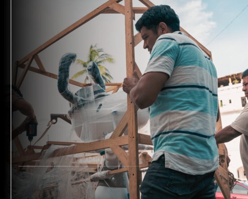 Ayuntamiento de Manzanillo rehabilita emblemática estatua de Snoopy en el Centro Histórico
