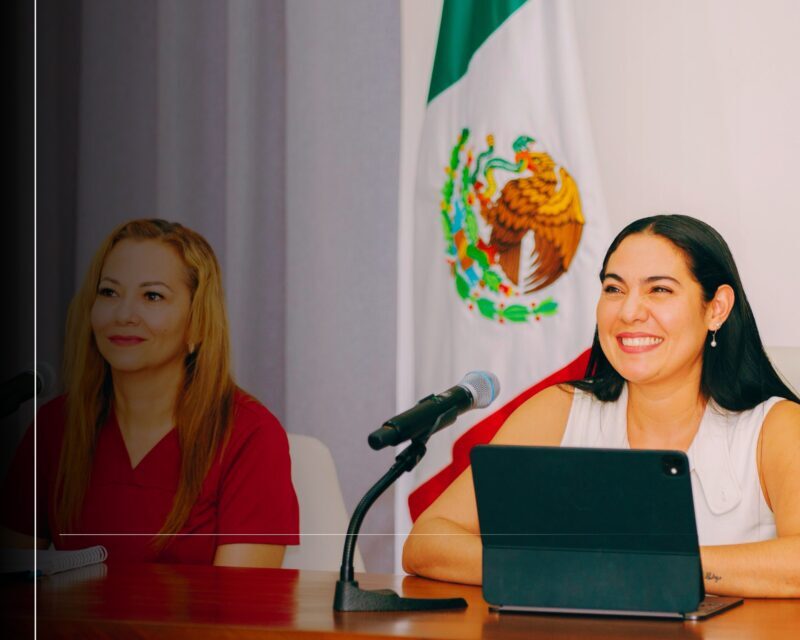 Indira Vizcaíno e integrantes de Fundación Teletón revisan detalles finales para la inauguración del CRIT Colima