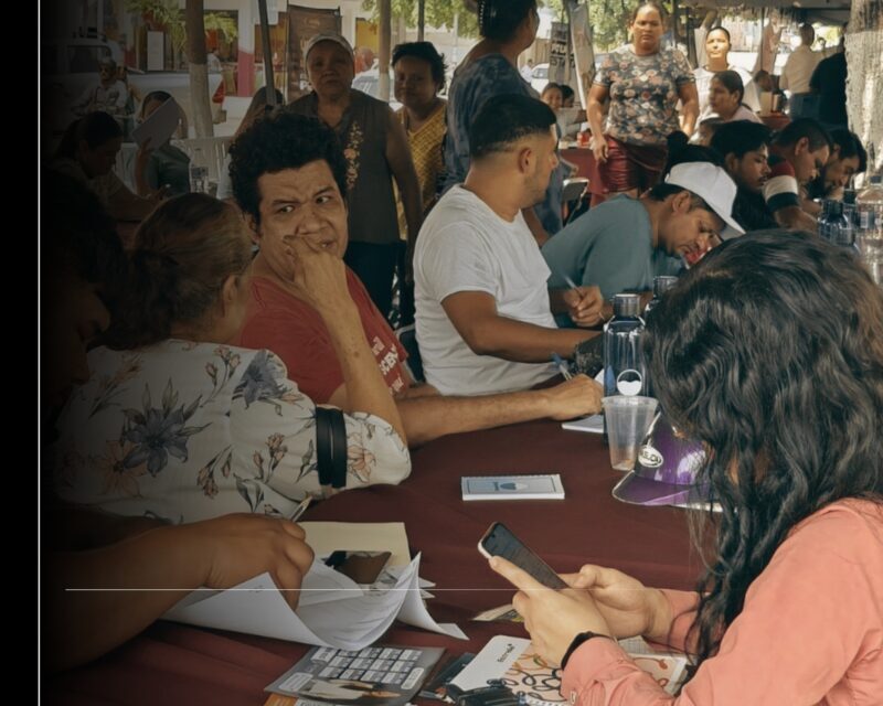Más de 550 vacantes se ofertaron en Feria Nacional de Empleo para las Juventudes en Tecomán
