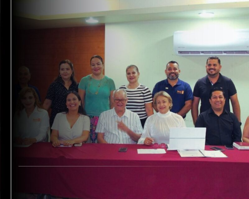 Educación Colima entregó 10 plazas de Educación Especial; 7 de ellas de nueva creación