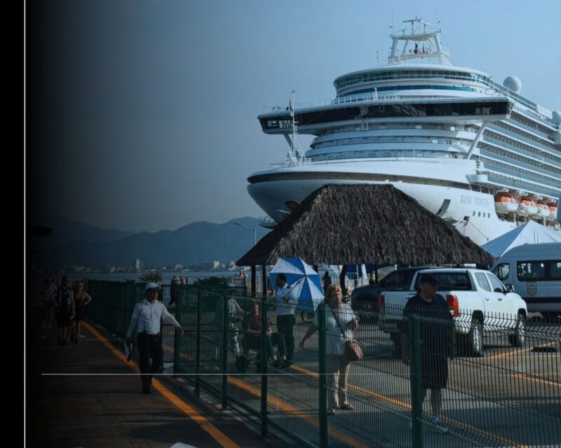 Ruby Princess arriba a Manzanillo abriendo la temporada 2026-2027 de cruceros