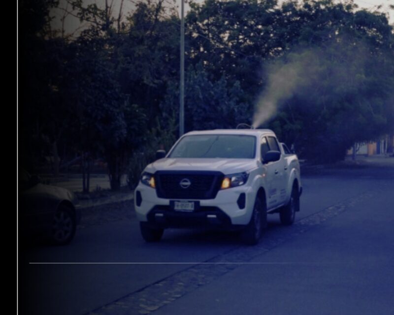 Salud Colima hará 52 nebulizaciones contra el dengue en cinco municipios; Manzanillo concentra casi 70% de las acciones