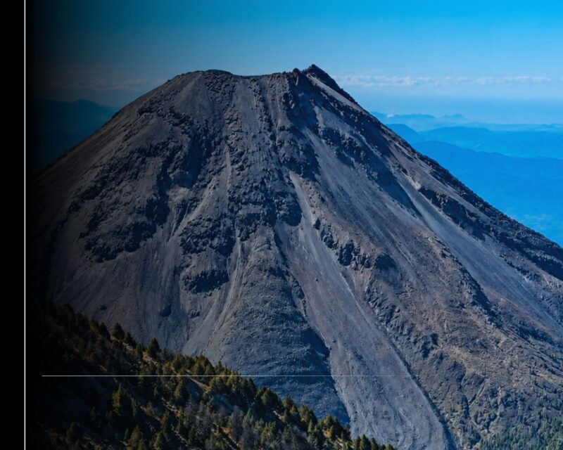Volcán de Colima continúa estable y con baja actividad: UEPCyB